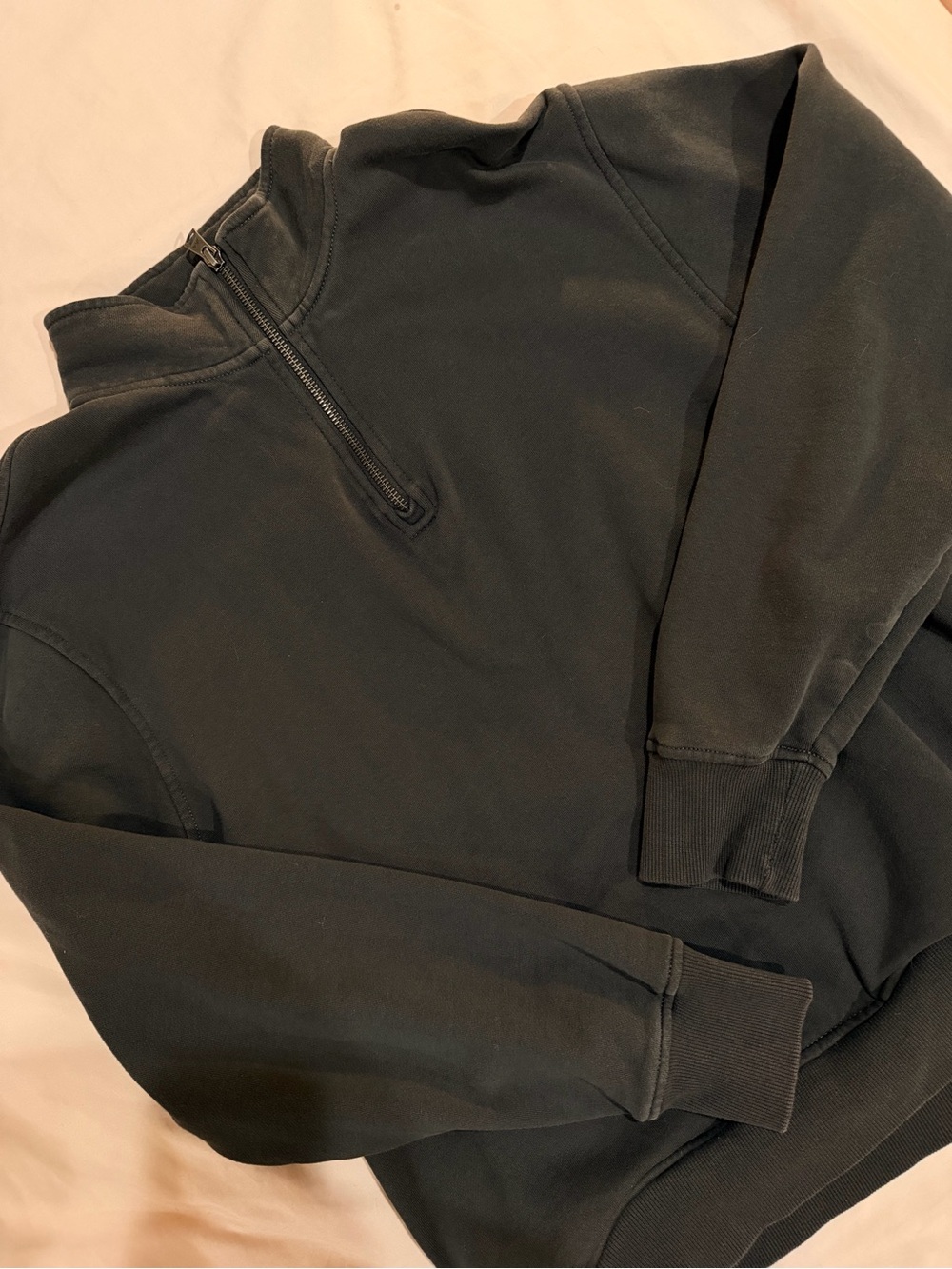 Old Navy Men's Dark Charcoal Quarter-Zip Sweater